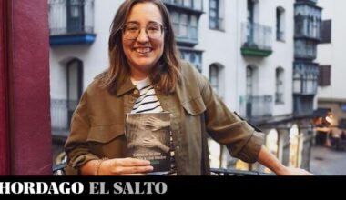 Literatura | Uxue Razquin: “A veces me sorprendo frunciendo el ceño pensando en mi madre, intentando reconstruir su imagen" - El Salto