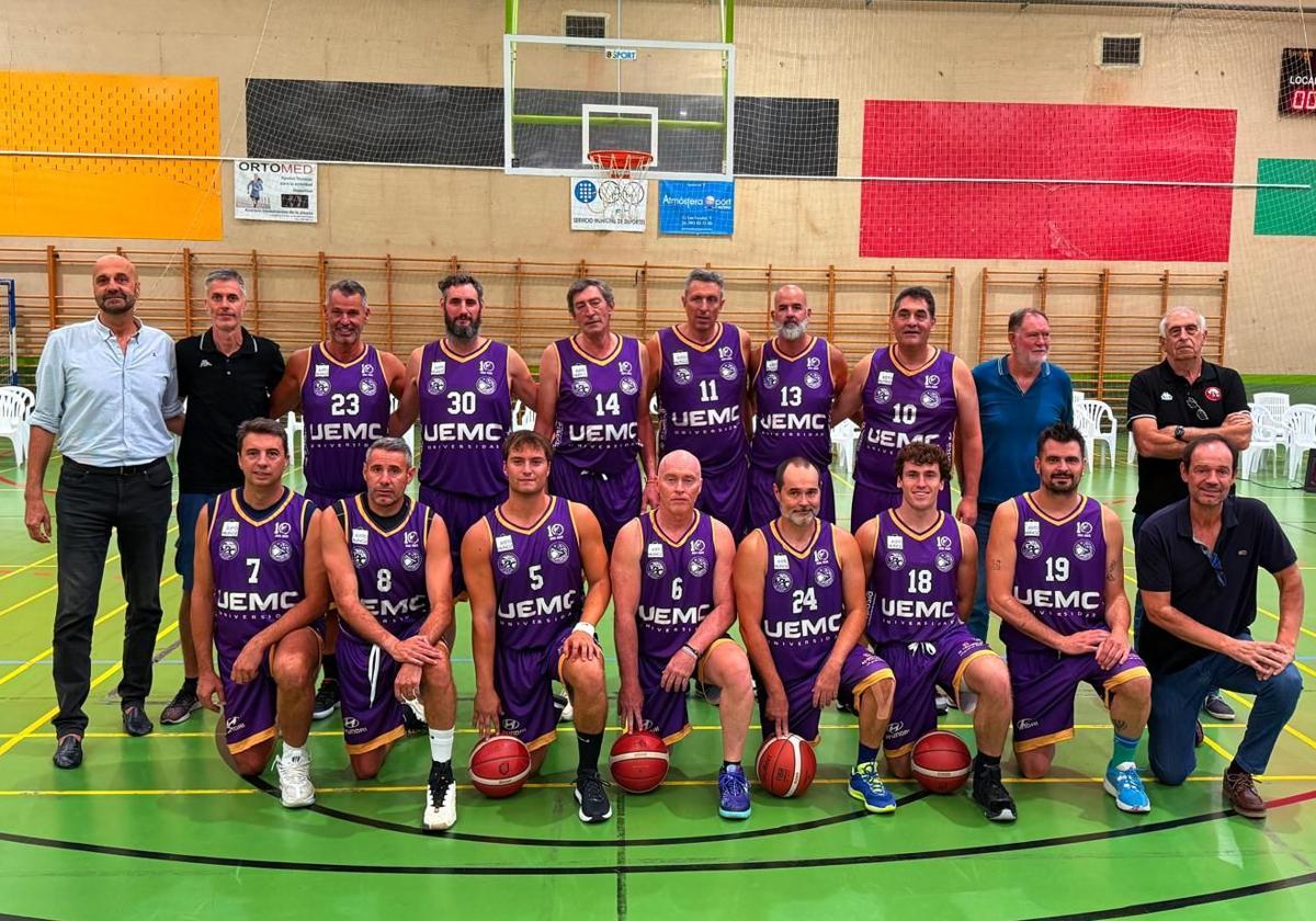 Los Veteranos de Valladolid tutean y plantan cara a las Leyendas del Real Madrid