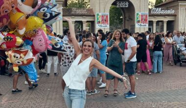 Así vive Victoria Arnau, presentadora de Antena 3, la Feria de Albacete: "Cuento las horas para comerme un chorimorci"