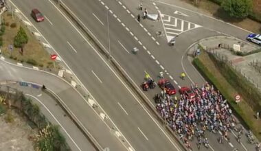 Una protesta en contra de Israel detiene la etapa de La Vuelta en la subida de Enekuri