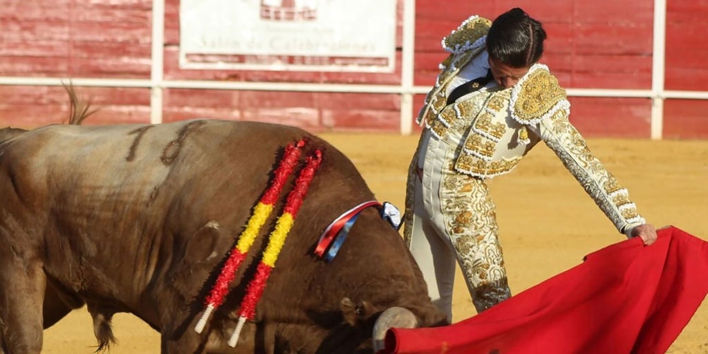 Villita y Cristian González, a hombros en Los Yébenes (Toledo)