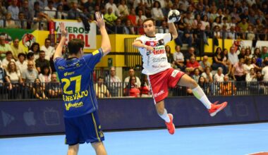 Davide Pugliase trata de marcar frente al Bidasoa Irún./ AMADOR MARUGÁN