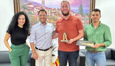 Reconocimiento público al joven médico realejero Besay Jorge Páez
