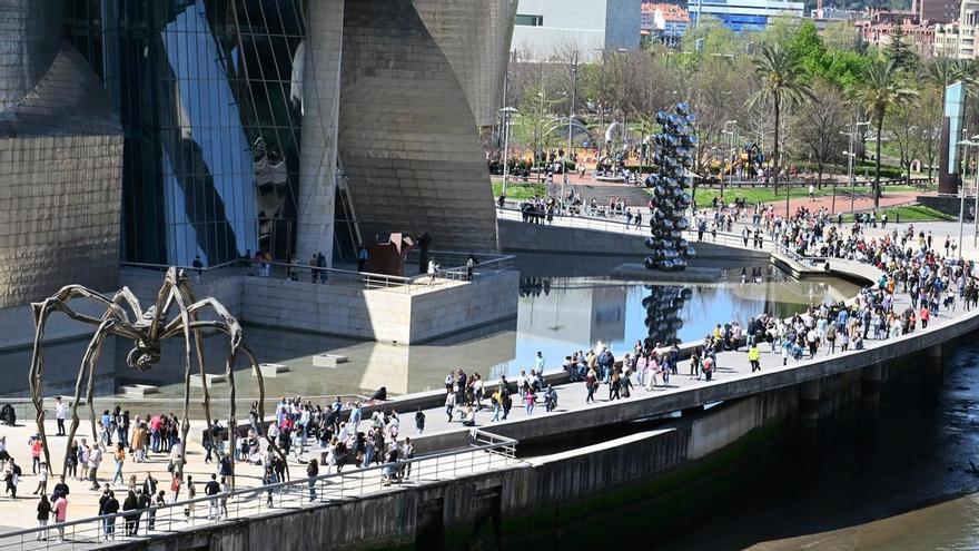 El Museo Guggenheim Bilbao agota sus entradas gratuitas en pocas horas