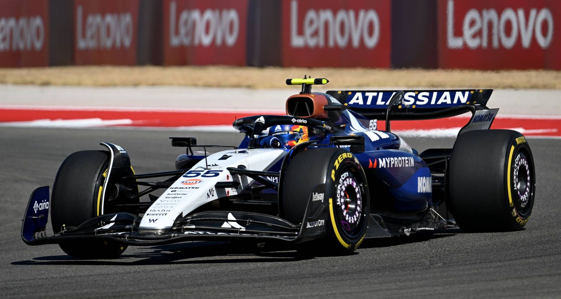 El contacto con un rival lleva a Carlos Sainz al abandono en el GP de Estados Unidos