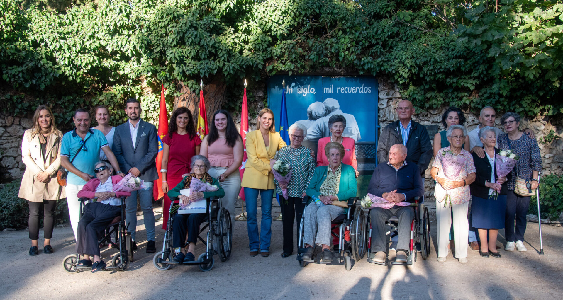 Alcalá de Henares homenajea a sus vecinos centenarios en el inicio de la Semana del Mayor