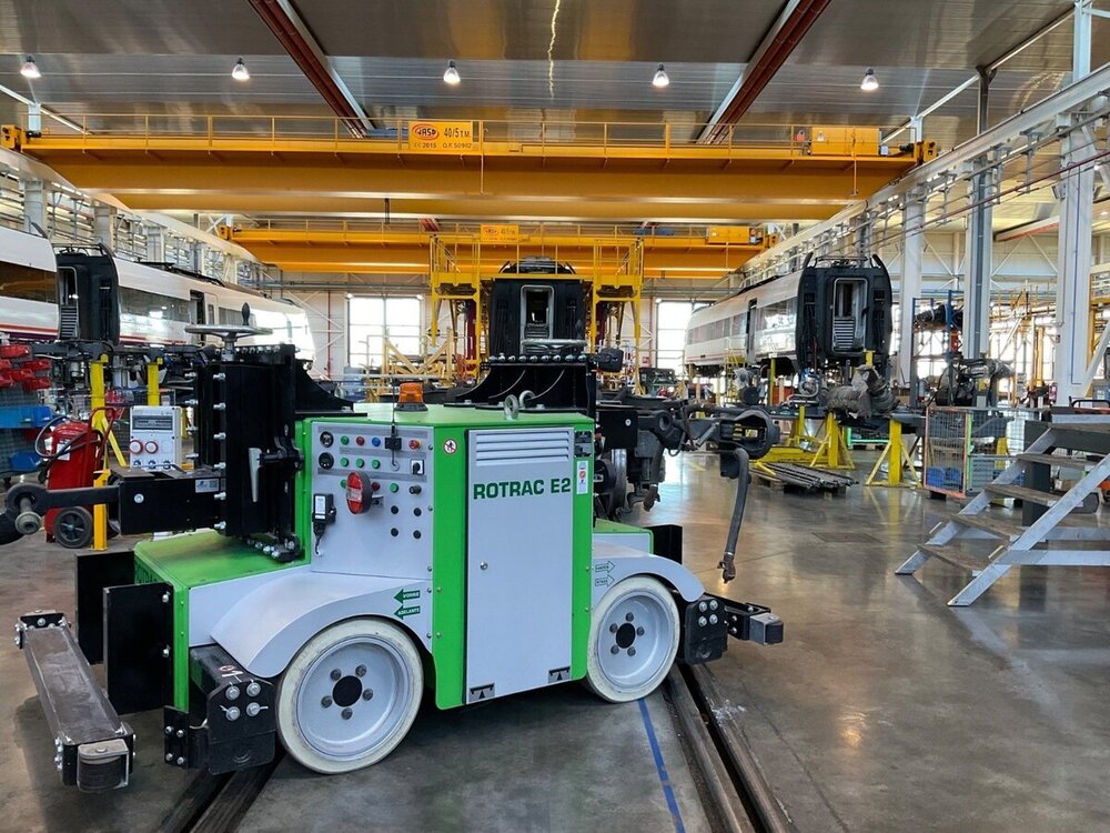 Renfe da a conocer la base de mantenimiento en Valladolid