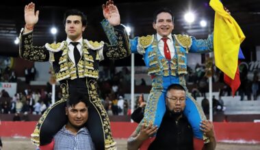 Colombo y Manolo Castañeda, a hombros en Tlahuelilpan