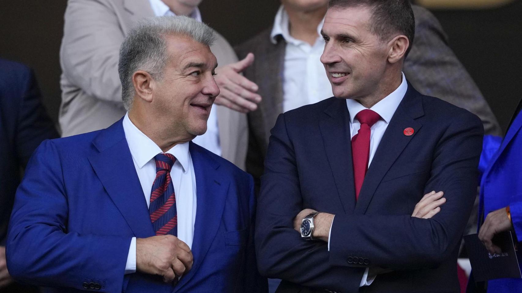 Cuatro cracks del Barça de balonmano, invitados de excepción al palco para el derbi