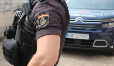 Agente de la Policía Nacional en Valencia. Policía Nacional