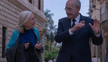 Jane Goodall con el alcalde de Málaga, Francisco de la Torre, el pasado mes de mayo.