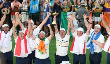Luke Donald levanta el trofeo de la Ryder Cup 2025