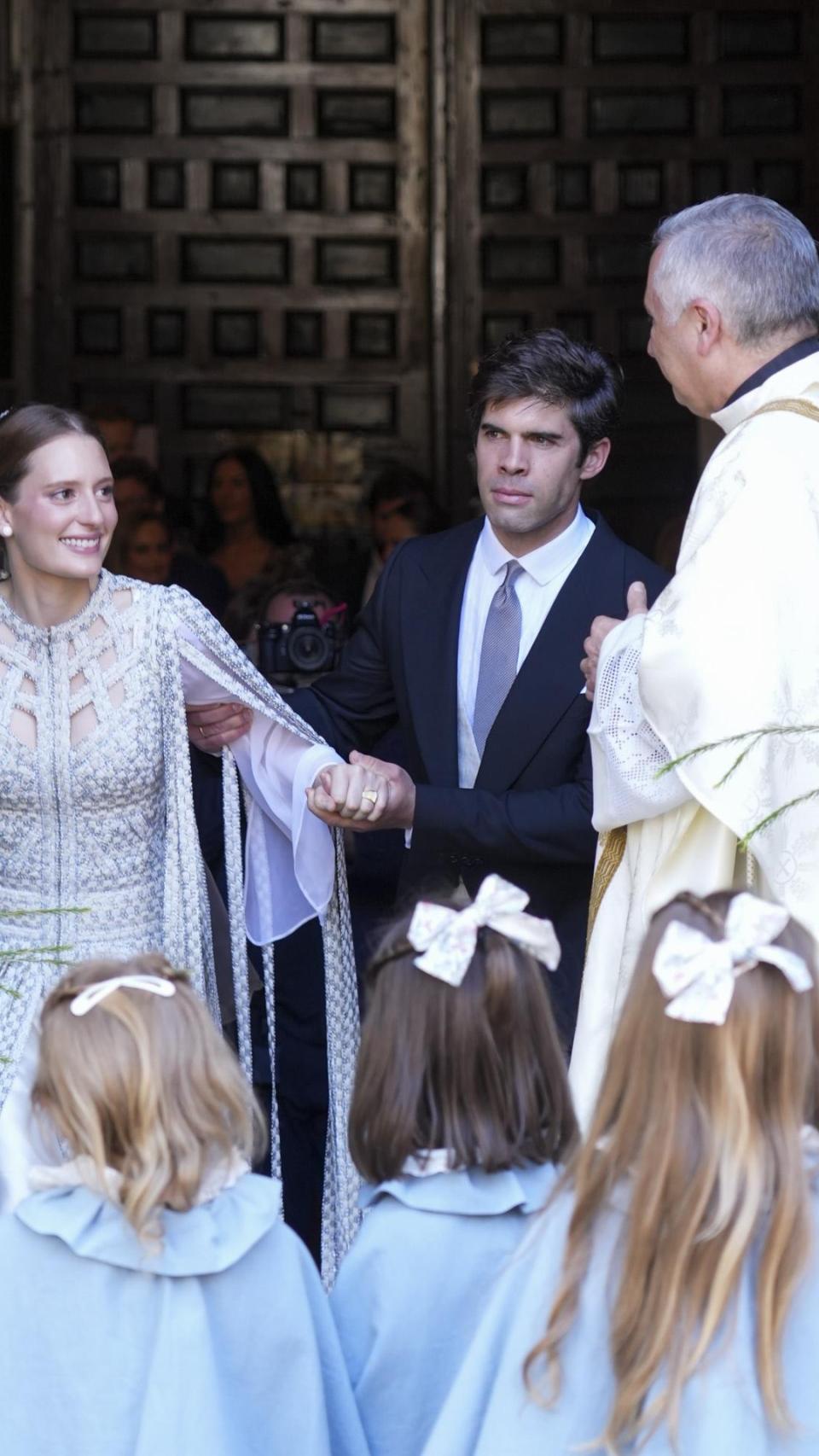 Fernando Palazuelo y Micaela Belmont se han convertido este sábado, 11 de octubre, en marido y mujer.