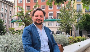 "Los periodistas vendidos al poder son ruidosos"