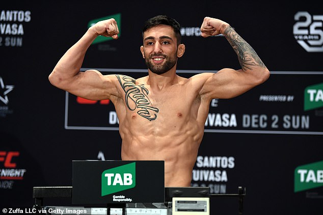 Después de conseguir un contrato a través del popular reality show The Ultimate Fighter, Mokhterian peleó dos veces en UFC, centrándose en el entrenamiento.