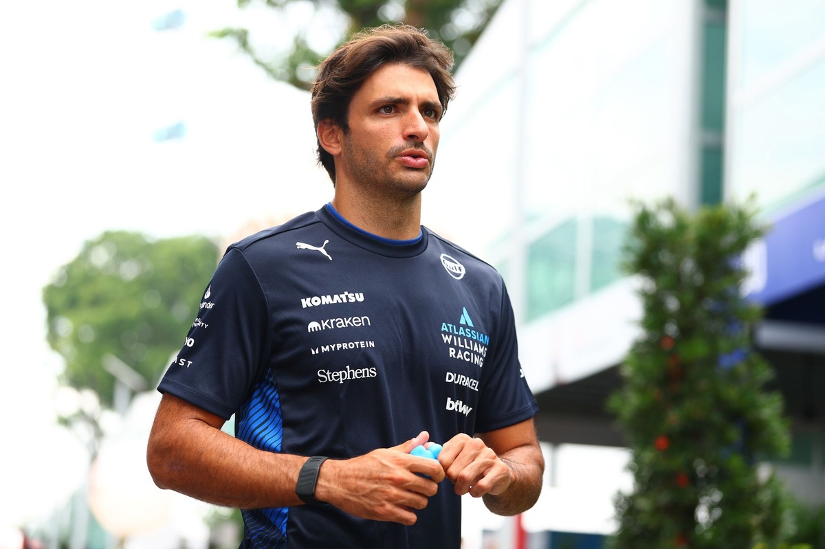 Sainz rebaja expectativas para Singapur y habla de uno de sus "momentos más duros"