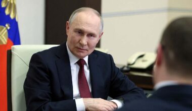 Los dos gigantes del petróleo ruso sancionado se 'pican' entre ellos y la factura de la pelea la paga Moscú