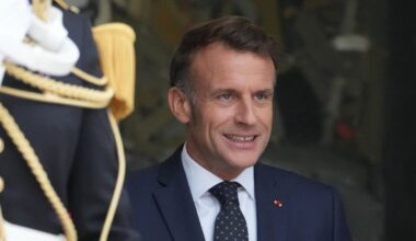 Macron vuelve a nombrar a Lecornu como primer ministro