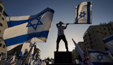 Trump envía a 2 diplomáticos de confianza a Israel tras la ruptura del alto el fuego