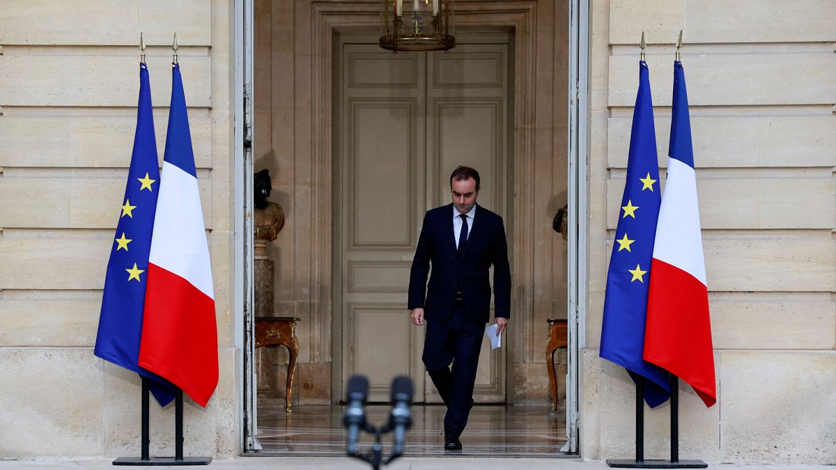 Macron podría nombrar a un nuevo primer ministro en 48 horas, según Lecornu