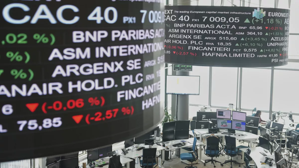 Las bolsas europeas avanzan con prudencia mientras el oro retrocede