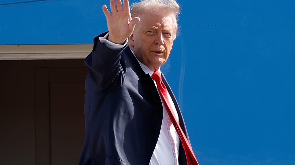 "No": Trump niega informes que apuntan a que un ataque a Venezuela podría ser inminente