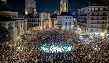 Valencia exige justicia un año después de la DANA: 50.000 personas piden la dimisión de Mazón