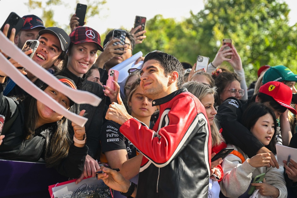 Cómo Esteban Ocon lidia con los 'haters' y fans obsesionados