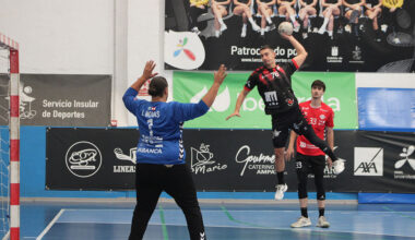 El Balonmano Lanzarote Ciudad de Arrecife suma una trabajada victoria ante Cañiza