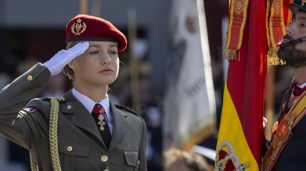 Imagen antes - Guía completa para seguir el desfile militar del Día de la Fiesta Nacional: casi 4.000 militares, 45 aviones y más de 100 vehículos