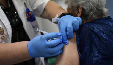 Los mayores de 60 años pueden vacunarse de la gripe desde este martes en la Región de Murcia