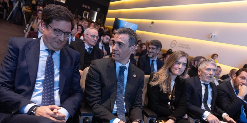 Pedro Sánchez reabre la puerta a los Alconaba para lanzar una nueva TV afín