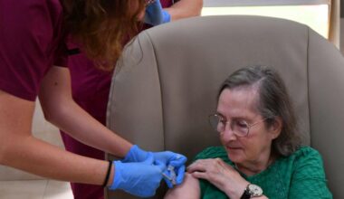 Los mayores de 60 años de la Región de Murcia pueden pedir ya cita para vacunarse contra la gripe