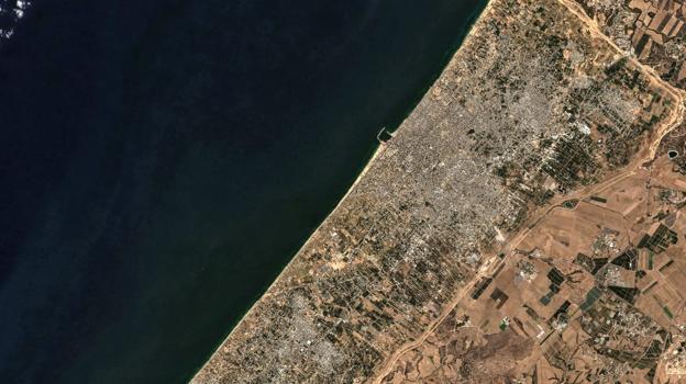 Imagen antes - El antes y después de Gaza tras dos años del ataque de Hamás el 7 de octubre