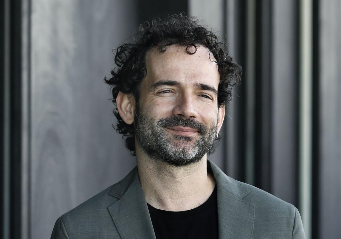 Luis López Carrasco: «Todos tenemos una máquinadel tiempo que es el cerebro, que nos permite viajar a travésde la imaginación y el recuerdo»