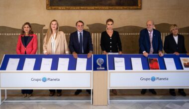 El Premio Planeta deja entrar al fantástico y a los géneros híbridos en su 74 edición