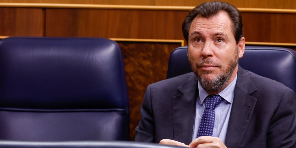 «Me alegro de que le den el Nobel a una persona que defiende la democracia» en la «dictadura» venezolana