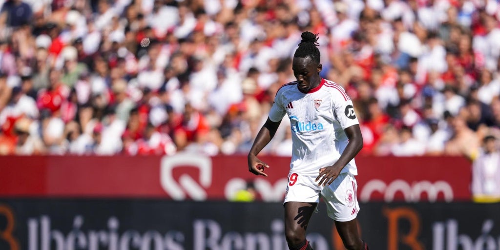 Nueva lesión en el Sevilla FC, Batista Mendy no estará ante la Real Sociedad