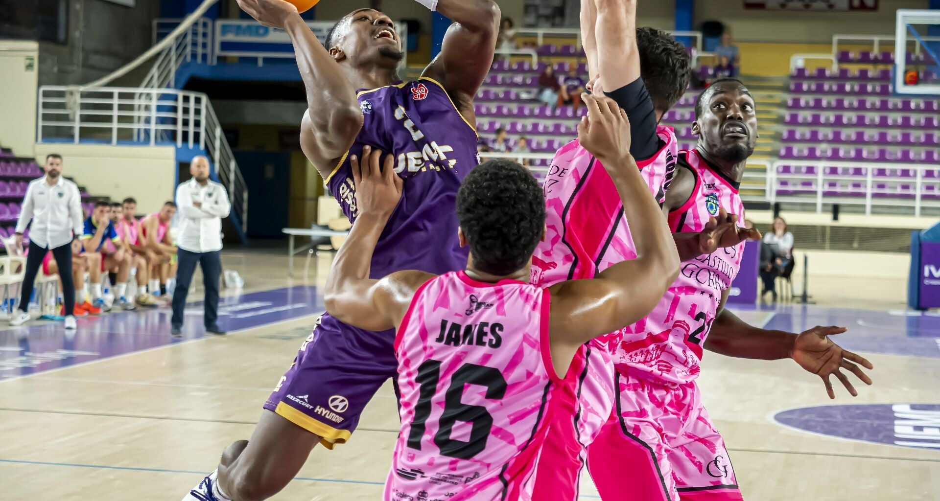 Demasiado UEMC Valladolid para un colista indefenso