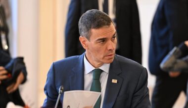 La UE da largas a Sánchez con su propuesta de cambio de hora y le dice que no es una prioridad