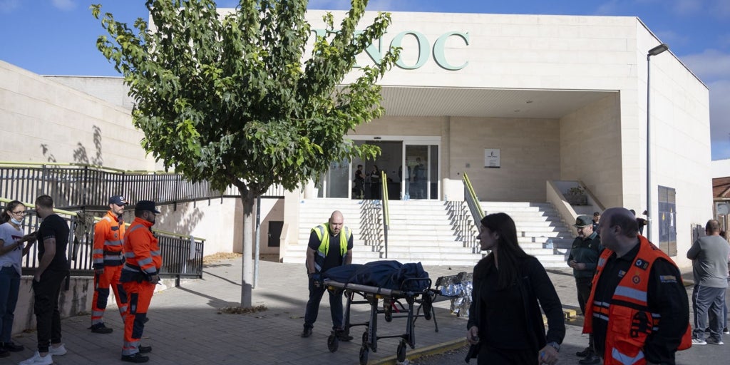 una fallecida y 96 desalojados