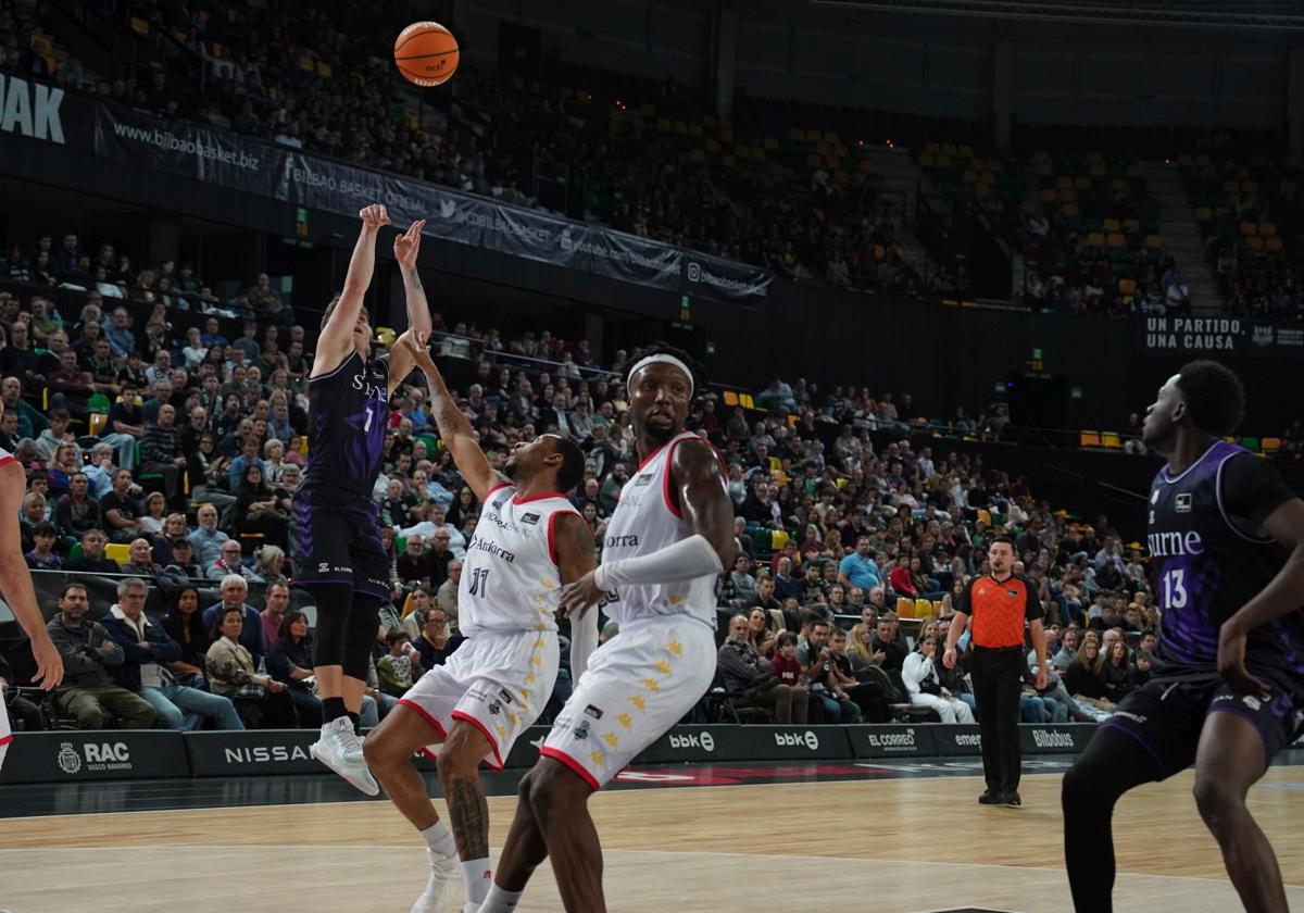 Al Surne le salen las cuentas ante el MoraBanc