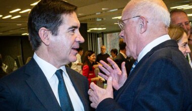 BBVA y Sabadell valen 38.000 millones más desde la opa - Expansión