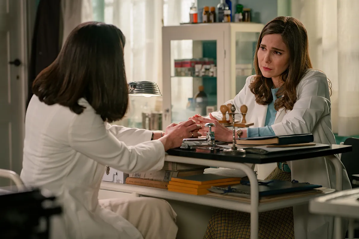 Avance semanal de 'Sueños de libertad', del 6 al 10 de octubre: Begoña recibe los resultados y... ¡está embarazada! - El Mundo