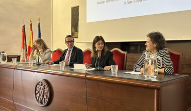 La ministra de Juventud e Infancia, Sira Rego, durante el acto celebrado en la Universidad de Salamanca.
