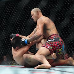 Resumen, resultado y ganador del UFC 320: Ankalaev vs Pereira y Dvalishvili vs Sandhagen