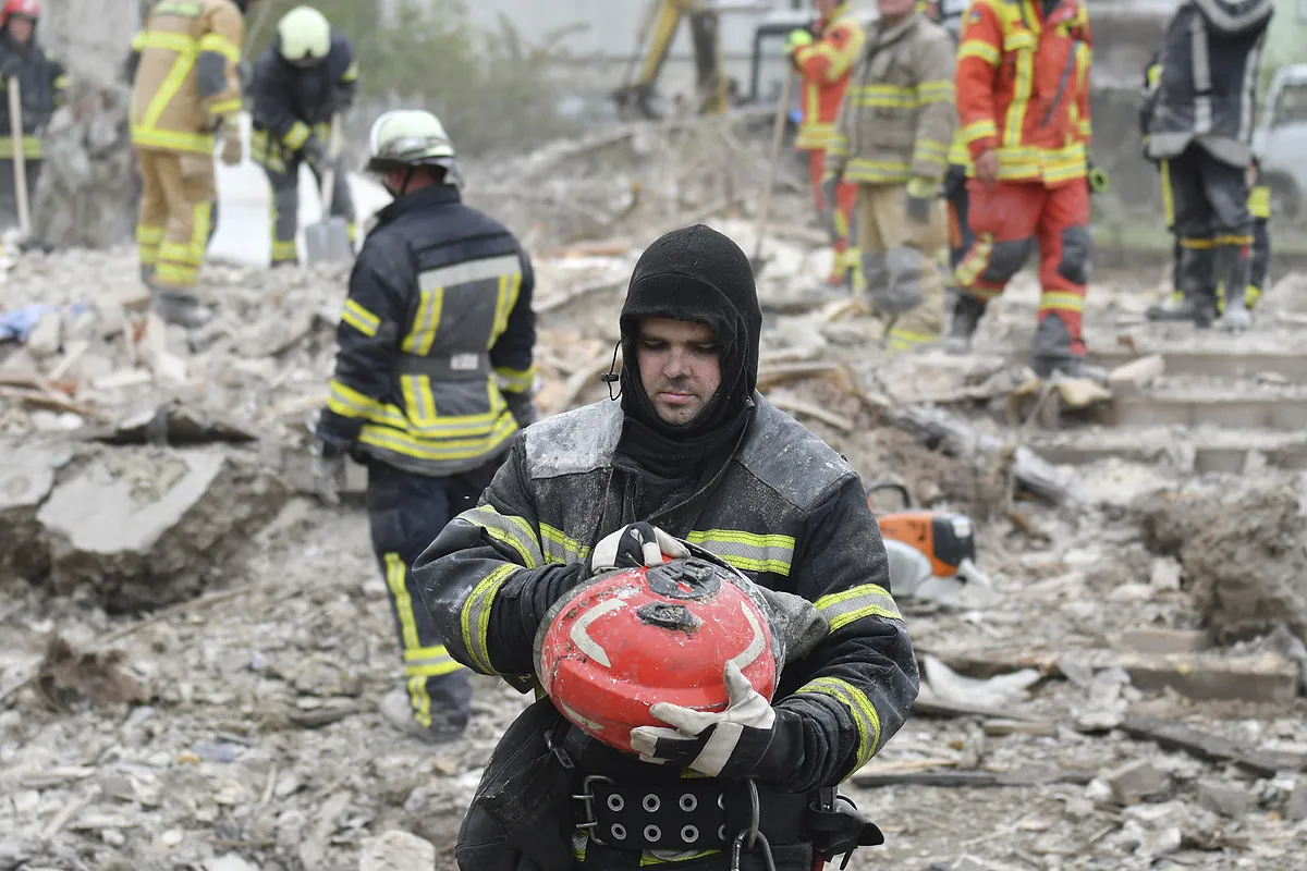 Guerra Ucrania-Rusia, última hora en directo | Putin asegura que Rusia ha capturado 5.000 kilómetros cuadrados en Ucrania este año