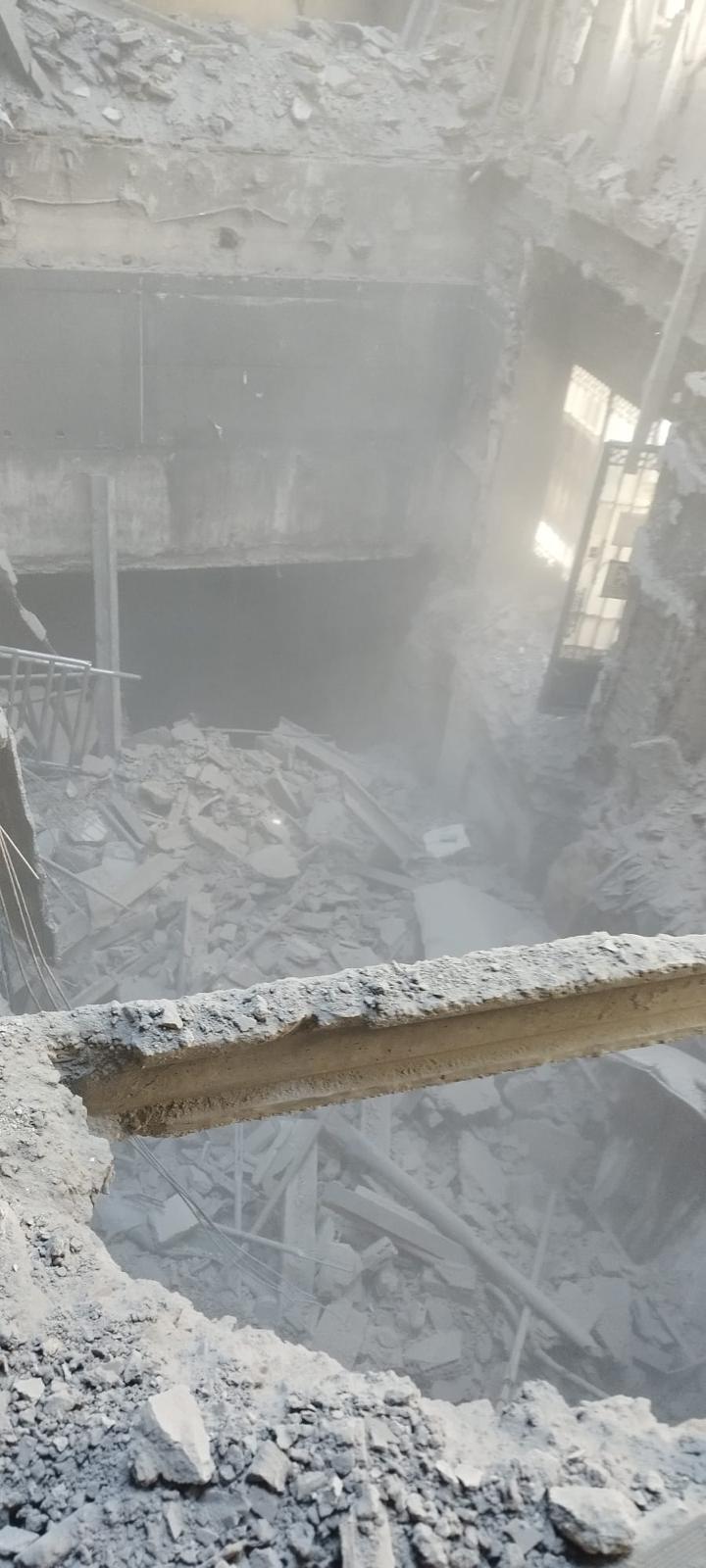 Interior del edificio derrumbado.