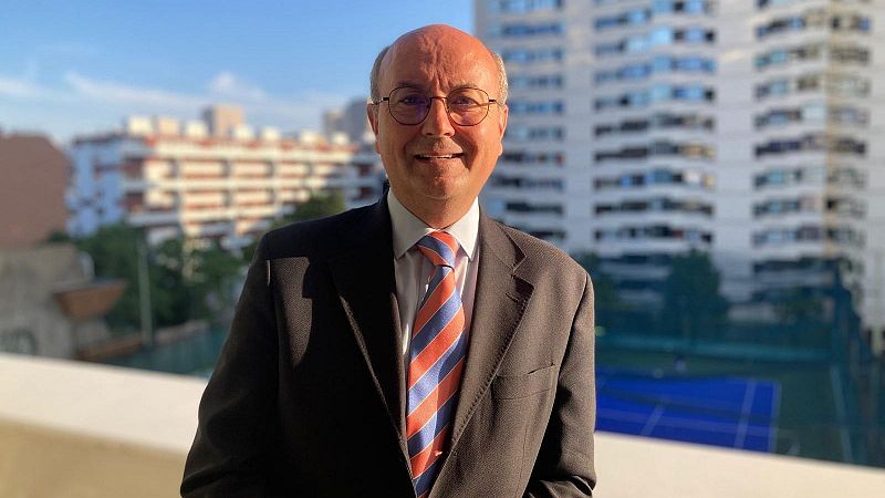 Benoît Pellistrandi, historiador francés: "Macron no dimitirá"