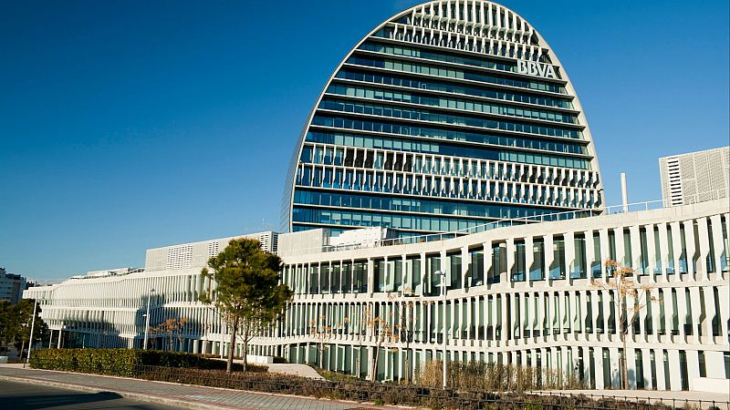 La opa de BBVA sobre Sabadell entra en su recta final entre dudas y críticas